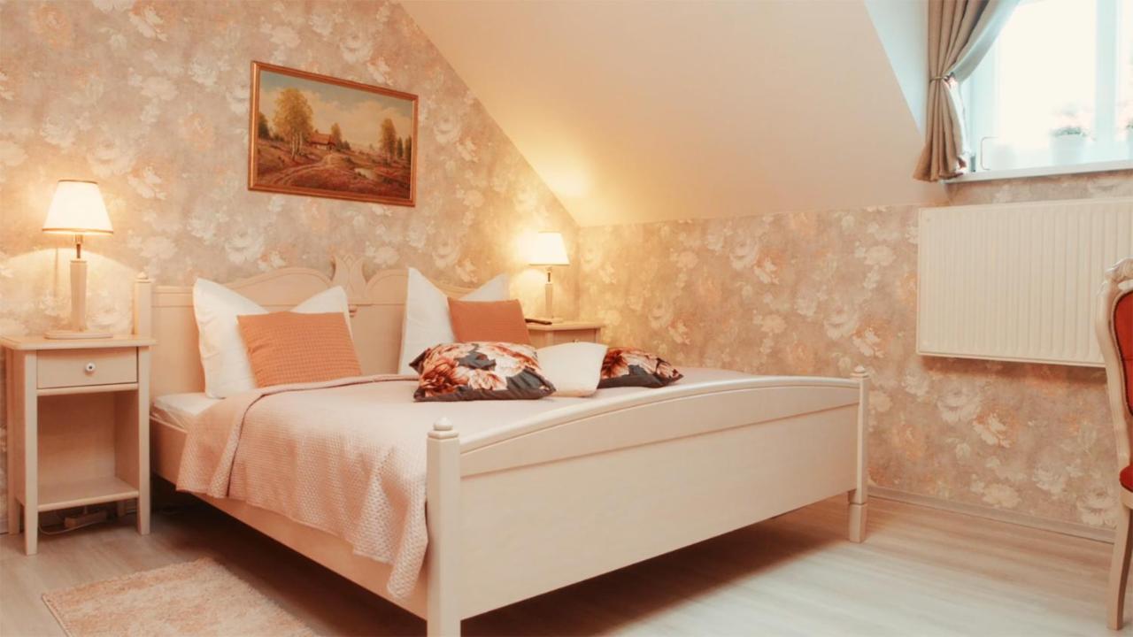Anker Hotel Arneburg Exterior photo