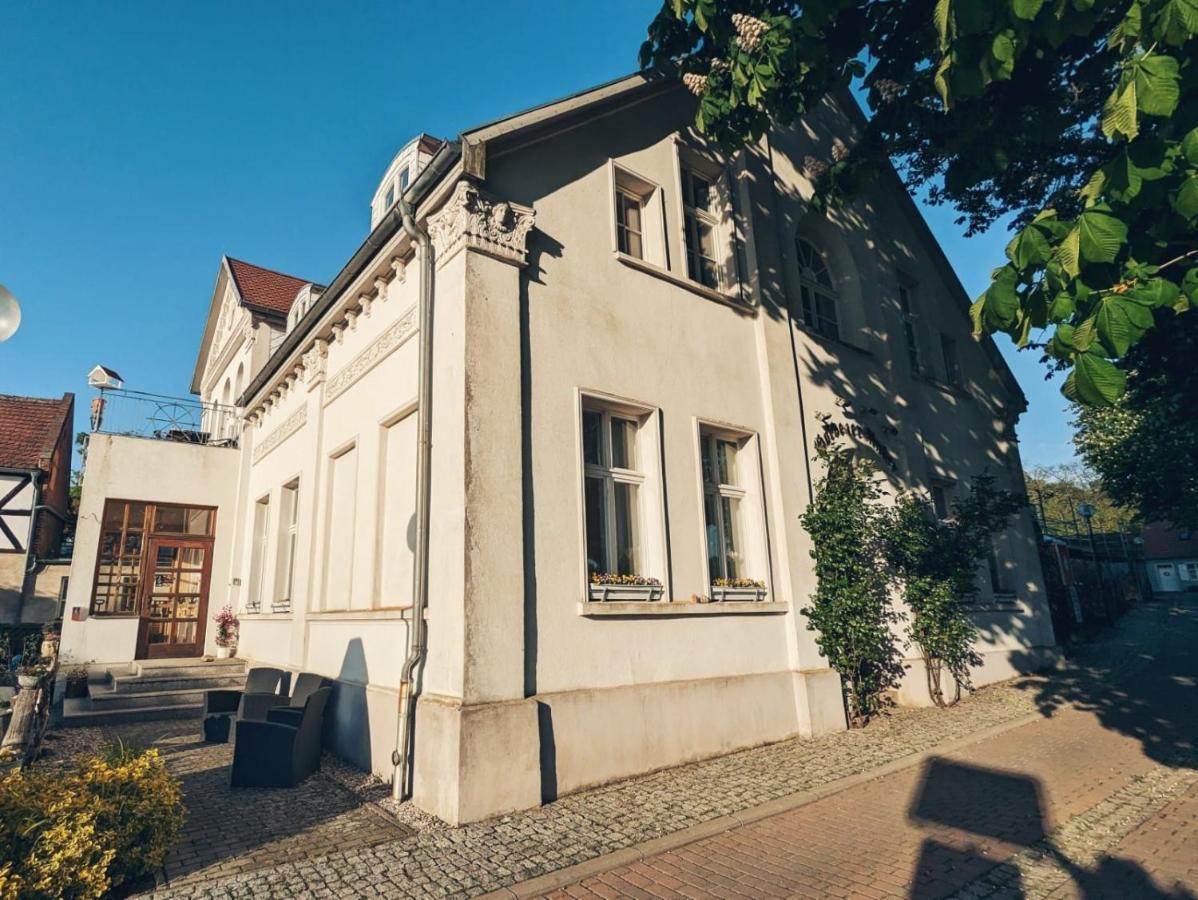 Anker Hotel Arneburg Exterior photo